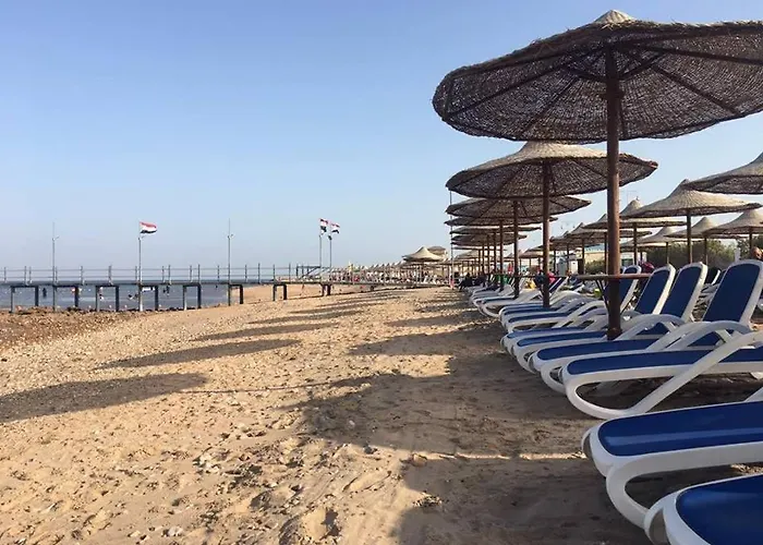 شاليهات عائلية صف اول علي البحر مباشرة بورتو ساوث - العين السخنة Ain Sukhna