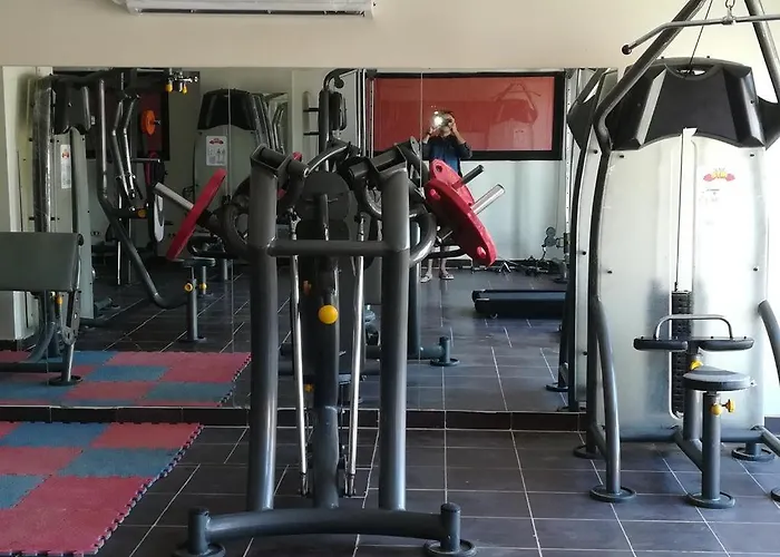 شاليهات عائلية صف اول علي البحر مباشرة بورتو ساوث - العين السخنة