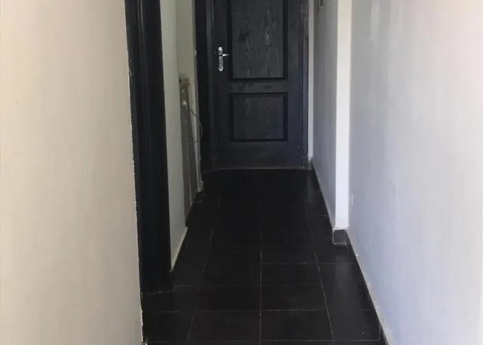 شاليهات عائلية صف اول علي البحر مباشرة بورتو ساوث - العين السخنة